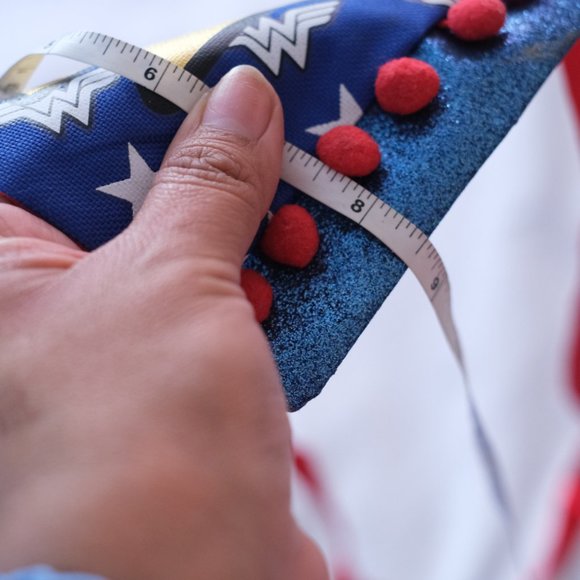 Wonder Woman purse - Picture 4 of 5